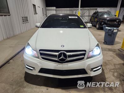Piąte zdjęcie samochodu w środku: 2013 MERCEDES-BENZ C 250 VIN:WDDGJ4HB7DF958277 - miniatura