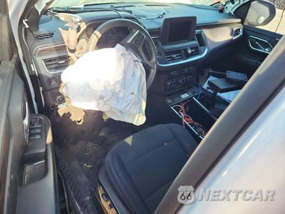 Zdjęcie 8 z 12 samochodu: 2023 CHEVROLET TAHOE C1500 VIN:1GBSCLED8PR161932 - miniatura