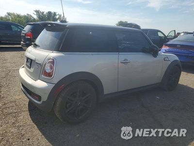 Trzecie zdjęcie samochodu z tyłu: 2013 MINI COOPER S VIN:WMWSV3C55DT476068 - miniatura