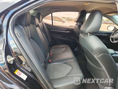 Zdjęcie 10 z 12 samochodu: 2018 TOYOTA CAMRY SE VIN:4T1B11HK1JU603448 - miniatura