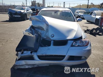Piąte zdjęcie samochodu w środku: 2006 BMW 325 I AUTOMATIC VIN:WBAVB17586NK36735 - miniatura
