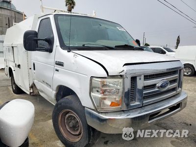 Czwarte zdjęcie samochodu z boku: 2013 FORD ECONOLINE E350 SUPER DUTY CUTAWAY VAN VIN:1FDWE3FL8DDB09587 - miniatura