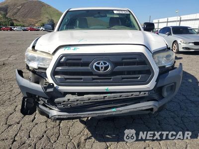 Piąte zdjęcie samochodu w środku: 2017 TOYOTA TACOMA SR VIN:5TFRX5GN5HX080254 - miniatura