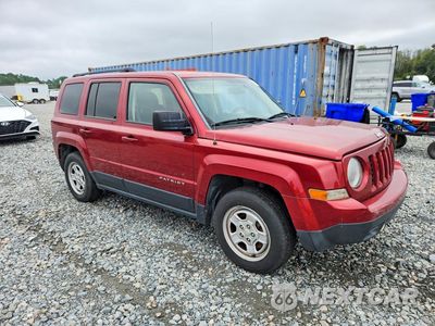 Czwarte zdjęcie samochodu z boku: 2015 JEEP PATRIOT SPORT VIN:1C4NJPBA6FD131243 - miniatura