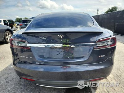 Zdjęcie 6 z 13 samochodu: 2014 TESLA MODEL S VIN:5YJSA1H11EFP59595 - miniatura