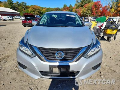 Piąte zdjęcie samochodu w środku: 2017 NISSAN ALTIMA 2.5 S VIN:1N4AL3APXHN337479 - miniatura