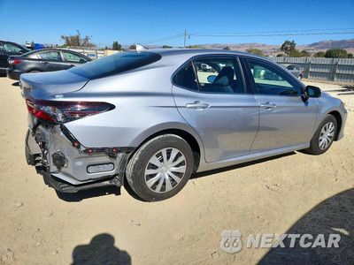 Trzecie zdjęcie samochodu z tyłu: 2023 TOYOTA CAMRY LE VIN:4T1C31AK4PU601775 - miniatura