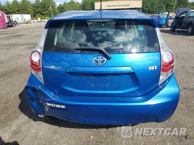 Zdjęcie 6 z 12 samochodu: 2013 TOYOTA PRIUS C ONE VIN:JTDKDTB36D1049175 - miniatura