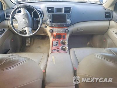 Zdjęcie 8 z 13 samochodu: 2010 TOYOTA HIGHLANDER LIMITED VIN:5TDDK3EH5AS032792 - miniatura
