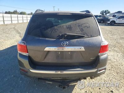 Zdjęcie 6 z 13 samochodu: 2013 TOYOTA HIGHLANDER PLUS VIN:5TDBK3EH3DS274458 - miniatura