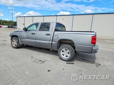 Drugie zdjęcie samochodu z przodu: 2005 DODGE DAKOTA QUAD SLT VIN:1D7HE48N45S314117 - miniatura