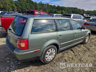Trzecie zdjęcie samochodu z tyłu: 2003 VOLKSWAGEN PASSAT GL VIN:WVWND63B73E324757 - miniatura