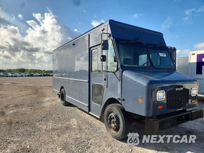 Czwarte zdjęcie samochodu z boku: 2020 FREIGHTLINER MT45G CHASSIS DELIVERY TRUCK VIN:4UZAC2EA7LCMH7818 - miniatura