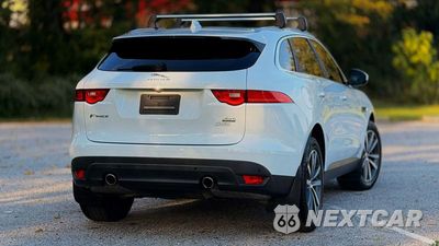 Czwarte zdjęcie samochodu z boku: 2018 JAGUAR F-PACE PRESTIGE VIN:SADCK2EV3JA271285 - miniatura