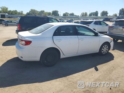 Trzecie zdjęcie samochodu z tyłu: 2011 TOYOTA COROLLA LE VIN:2T1BU4EE7BC699984 - miniatura