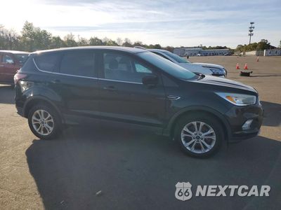 Czwarte zdjęcie samochodu z boku: 2017 FORD ESCAPE SE VIN:1FMCU9GD6HUD99267 - miniatura