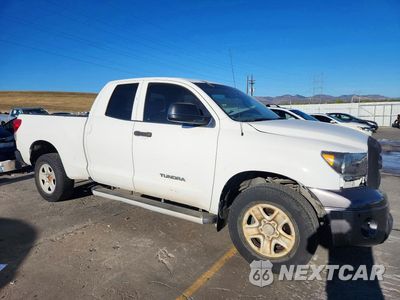 Czwarte zdjęcie samochodu z boku: 2012 TOYOTA TUNDRA DOUBLE CAB SR5 VIN:5TFUM5F17CX029607 - miniatura