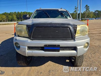 Piąte zdjęcie samochodu w środku: 2006 TOYOTA TACOMA DOUBLE CAB PRERUNNER VIN:3TMJU62NX6M013011 - miniatura