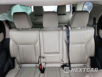 Zdjęcie 10 z 13 samochodu: 2020 LAND ROVER DISCOVERY LANDMARK VIN:SALRU2RV9L2442119 - miniatura