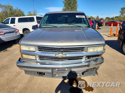 Piąte zdjęcie samochodu w środku: 1999 CHEVROLET TAHOE K1500 VIN:1GNEK13R9XJ504722 - miniatura