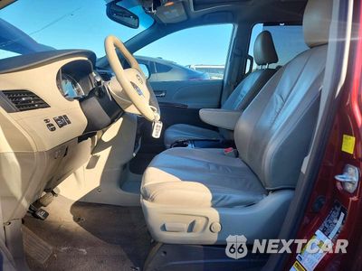 Zdjęcie 7 z 13 samochodu: 2011 TOYOTA SIENNA XLE 7-PASSENGER VIN:5TDDK3DC6BS016866 - miniatura