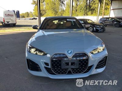 Piąte zdjęcie samochodu w środku: 2024 BMW I4 M50 VIN:WBY33AW0XRFR52093 - miniatura