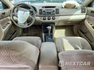 Zdjęcie 8 z 12 samochodu: 2002 TOYOTA CAMRY LE VIN:4T1BE32K72U544884 - miniatura