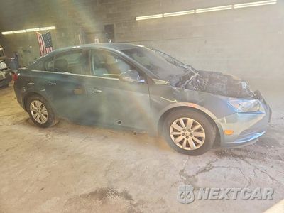 Czwarte zdjęcie samochodu z boku: 2012 CHEVROLET CRUZE LS VIN:1G1PC5SH2C7308023 - miniatura