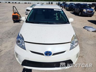 Piąte zdjęcie samochodu w środku: 2015 TOYOTA PRIUS THREE VIN:JTDKN3DU1F0470541 - miniatura