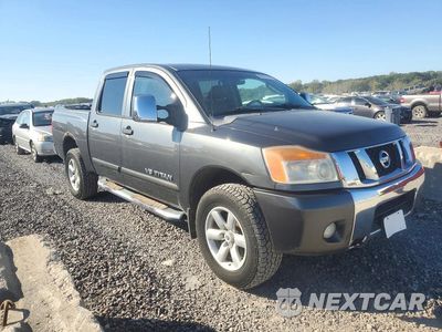 Czwarte zdjęcie samochodu z boku: 2011 NISSAN TITAN SV VIN:1N6BA0EC6BN320371 - miniatura