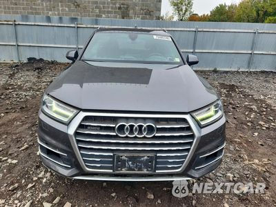 Piąte zdjęcie samochodu w środku: 2019 AUDI Q7 PREMIUM VIN:WA1AAAF78KD013080 - miniatura