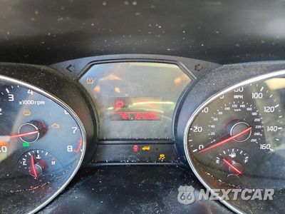 Zdjęcie 9 z 12 samochodu: 2016 KIA SEDONA LX VIN:KNDMB5C11G6100984 - miniatura