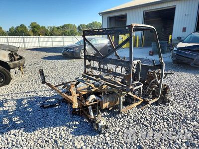 Czwarte zdjęcie samochodu z boku: 2017 POLARIS RANGER UTILITY VEHICLE VIN:4XARTE872H8028528 - miniatura