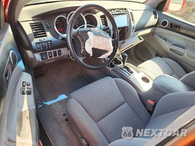 Zdjęcie 8 z 12 samochodu: 2011 TOYOTA TACOMA V6 VIN:5TFUU4EN0BX008031 - miniatura