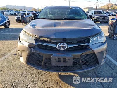Piąte zdjęcie samochodu w środku: 2016 TOYOTA CAMRY SE VIN:4T1BF1FK0GU173991 - miniatura