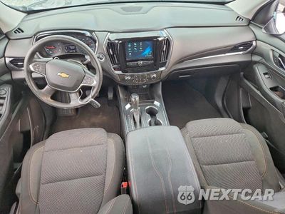 Zdjęcie 8 z 14 samochodu: 2018 CHEVROLET TRAVERSE LS VIN:1GNEVFKW4JJ202581 - miniatura