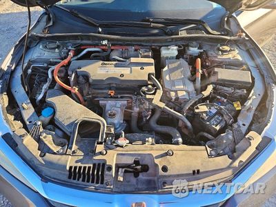 Zdjęcie 11 z 12 samochodu: 2017 HONDA ACCORD TOURING HYBRID VIN:JHMCR6F76HC020109 - miniatura