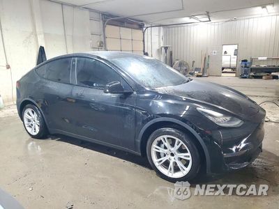 Czwarte zdjęcie samochodu z boku: 2021 TESLA MODEL Y VIN:5YJYGDED0MF107736 - miniatura