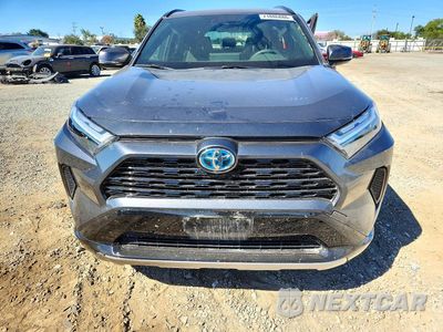 Piąte zdjęcie samochodu w środku: 2023 TOYOTA RAV4 SE VIN:JTM16RFV0PD106624 - miniatura