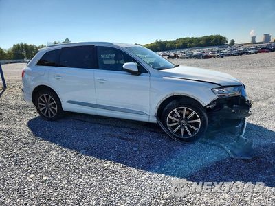 Czwarte zdjęcie samochodu z boku: 2017 AUDI Q7 PRESTIGE VIN:WA1VAAF78HD032254 - miniatura