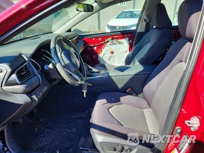 Zdjęcie 7 z 13 samochodu: 2019 TOYOTA CAMRY LE VIN:4T1B11HK1KU825666 - miniatura