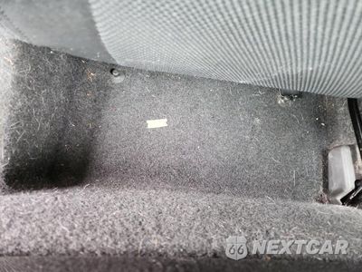 Zdjęcie 10 z 12 samochodu: 2013 VOLVO C30 T5 VIN:YV1672MK7D2304735 - miniatura