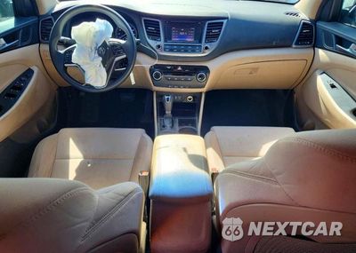 Zdjęcie 8 z 12 samochodu: 2017 HYUNDAI TUCSON SE VIN:KM8J23A40HU502623 - miniatura