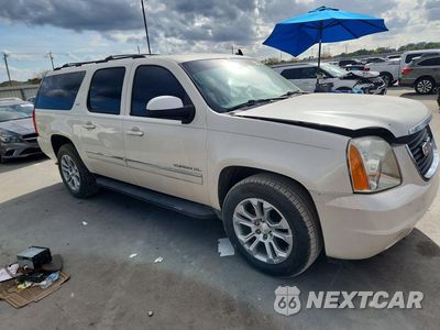 Czwarte zdjęcie samochodu z boku: 2013 GMC YUKON XL C1500 SLT VIN:1GKS1KE07DR142605 - miniatura