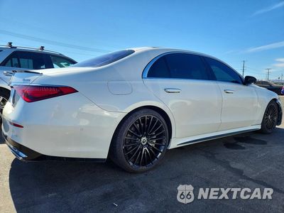 Trzecie zdjęcie samochodu z tyłu: 2022 MERCEDES-BENZ S 580 4MATIC VIN:W1K6G7GB8NA106936 - miniatura