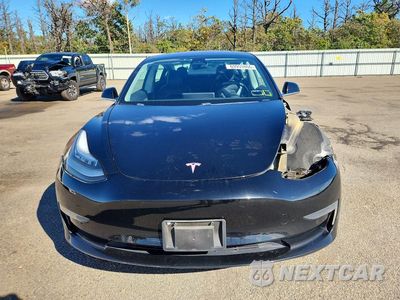 Piąte zdjęcie samochodu w środku: 2019 TESLA MODEL 3 VIN:5YJ3E1EA7KF313217 - miniatura