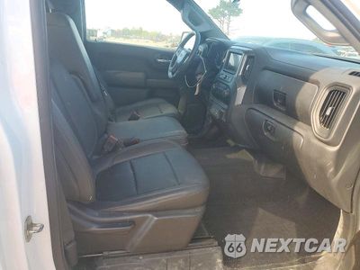 Zdjęcie 10 z 12 samochodu: 2020 CHEVROLET SILVERADO K1500 VIN:3GCNYAEH3LG246253 - miniatura