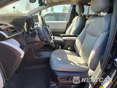 Zdjęcie 7 z 14 samochodu: 2026 TOYOTA SIENNA XLE 7-PASSENGER VIN:5TDYRKEC6TS306919 - miniatura