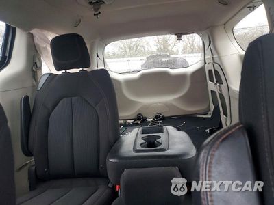 Zdjęcie 10 z 13 samochodu: 2018 CHRYSLER PACIFICA TOURING PLUS VIN:2C4RC1FG9JR294062 - miniatura