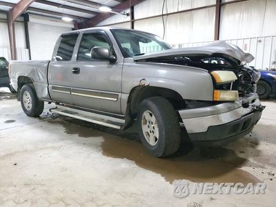 Czwarte zdjęcie samochodu z boku: 2006 CHEVROLET SILVERADO K1500 VIN:1GCEK19B06Z178215 - miniatura